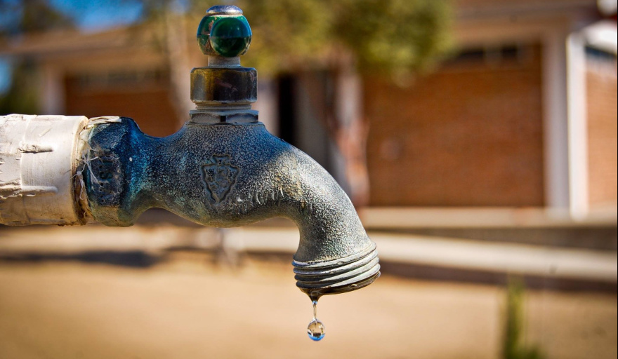 Por problemas en el suministro el�ctrico del Complejo Pampa del Cha�ar se vio afectada la producci�n de agua potable