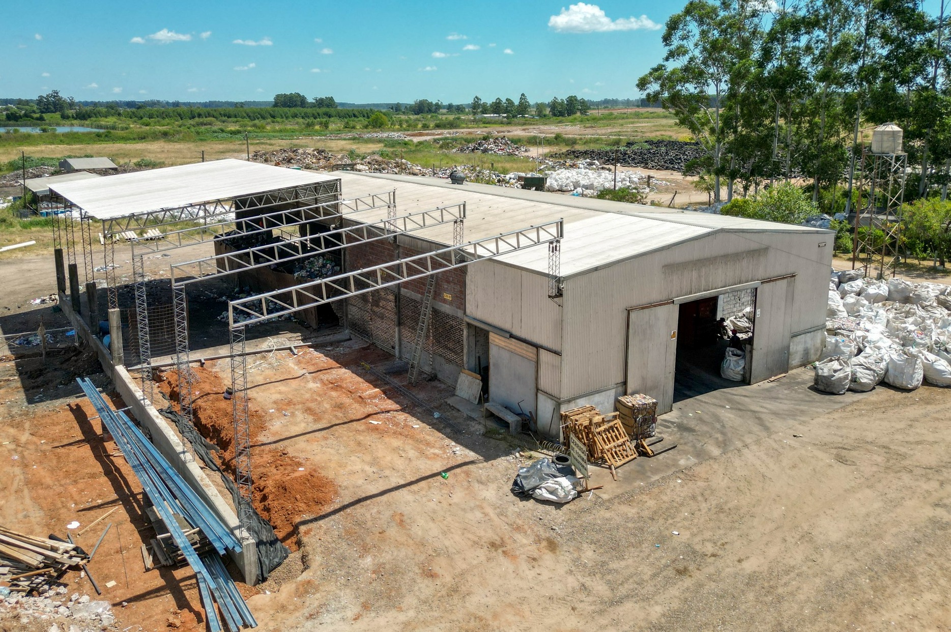 Avanza la ampliaci�n del galp�n de la Planta de Tratamiento de Residuos