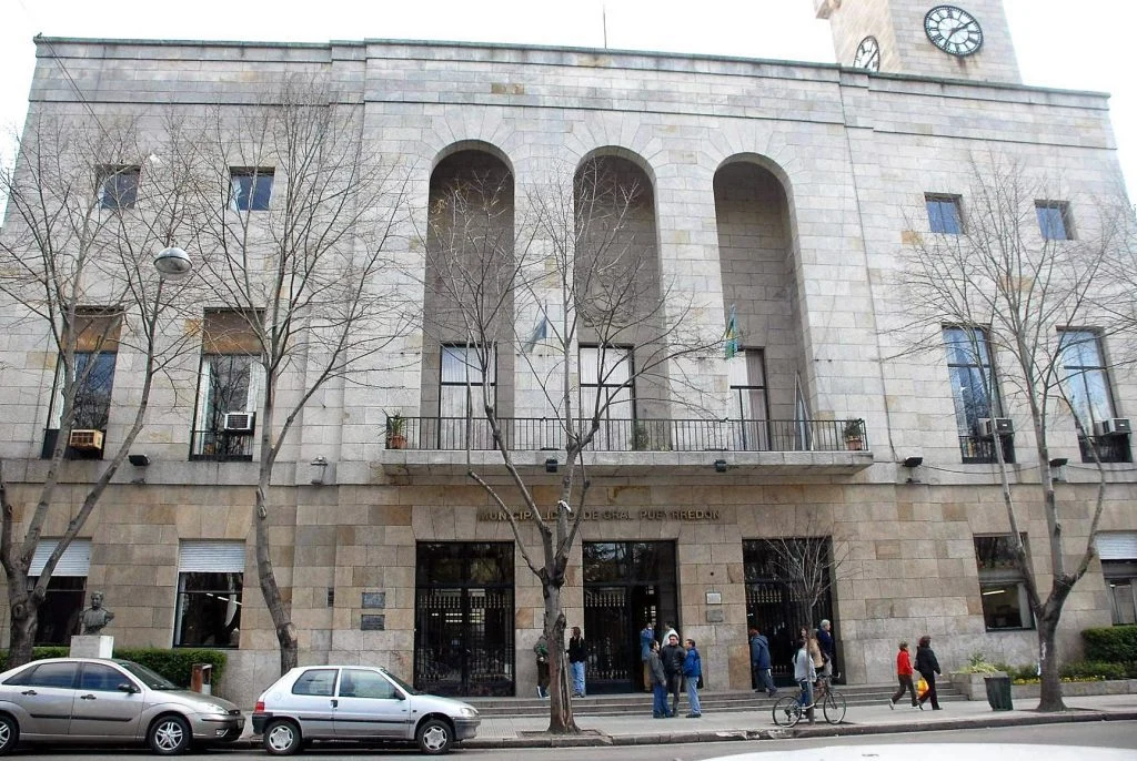 El monto del aumento de tasas y el costo del cambio en el alumbrado, los primeros interrogantes sobre el presupuesto