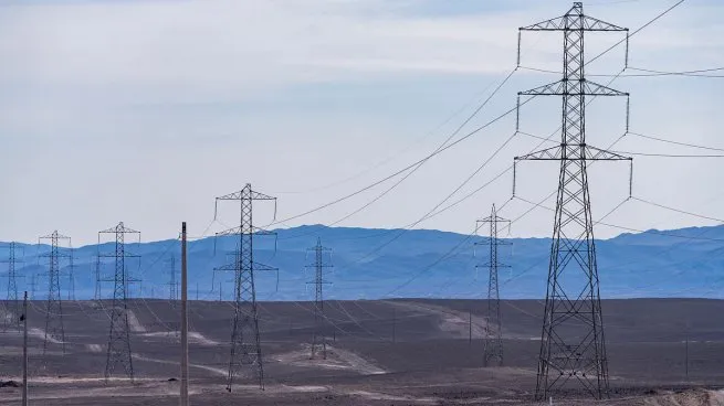 Chile construye l�nea de alta tensi�n de 1.400 km para distribuir energ�as renovables