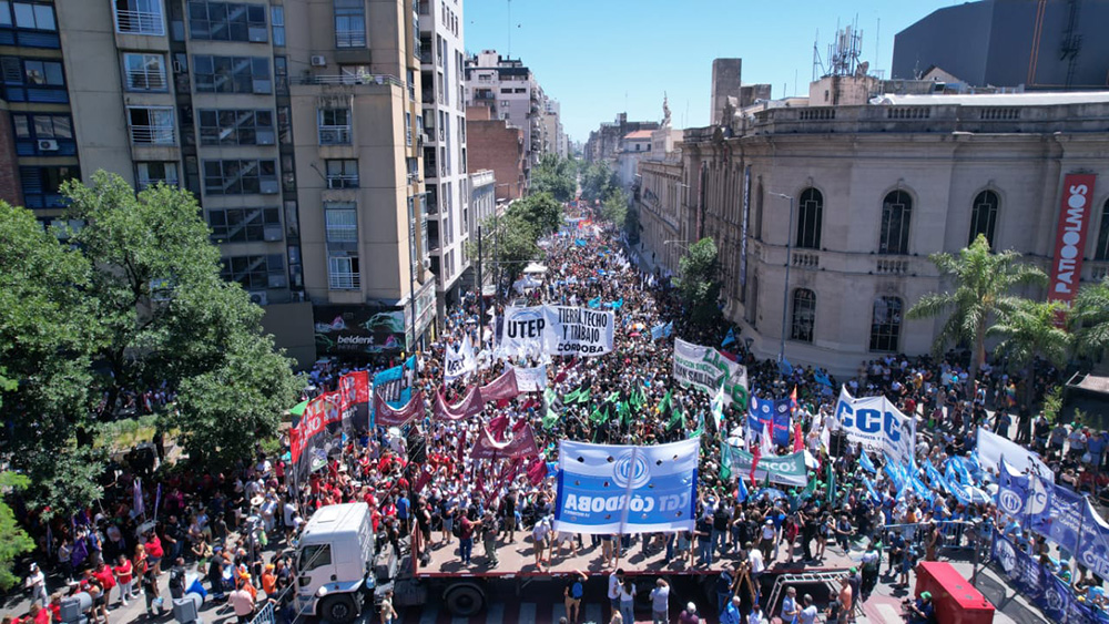 Calentando motores: La protesta nacional contra la reforma laboral empieza con un acto en C�rdoba