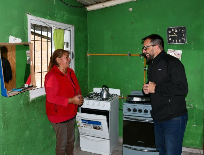 Nuevas conexiones de gas en el barrio Ca�ad�n de Borquez