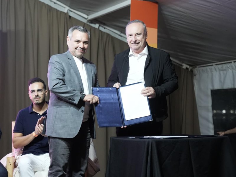 Es de C�rdoba y apuesta a ser la primera ciudad con 100 por ciento de energ�a limpia