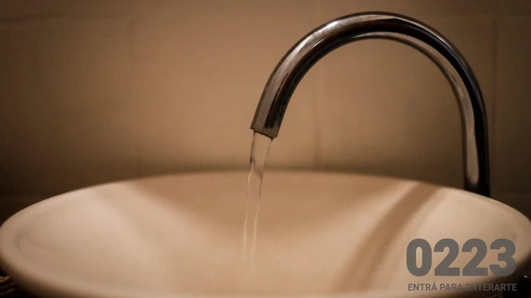 Siguen los problemas con el agua en Mar del Plata: c�mo es el operativo de reconexi�n