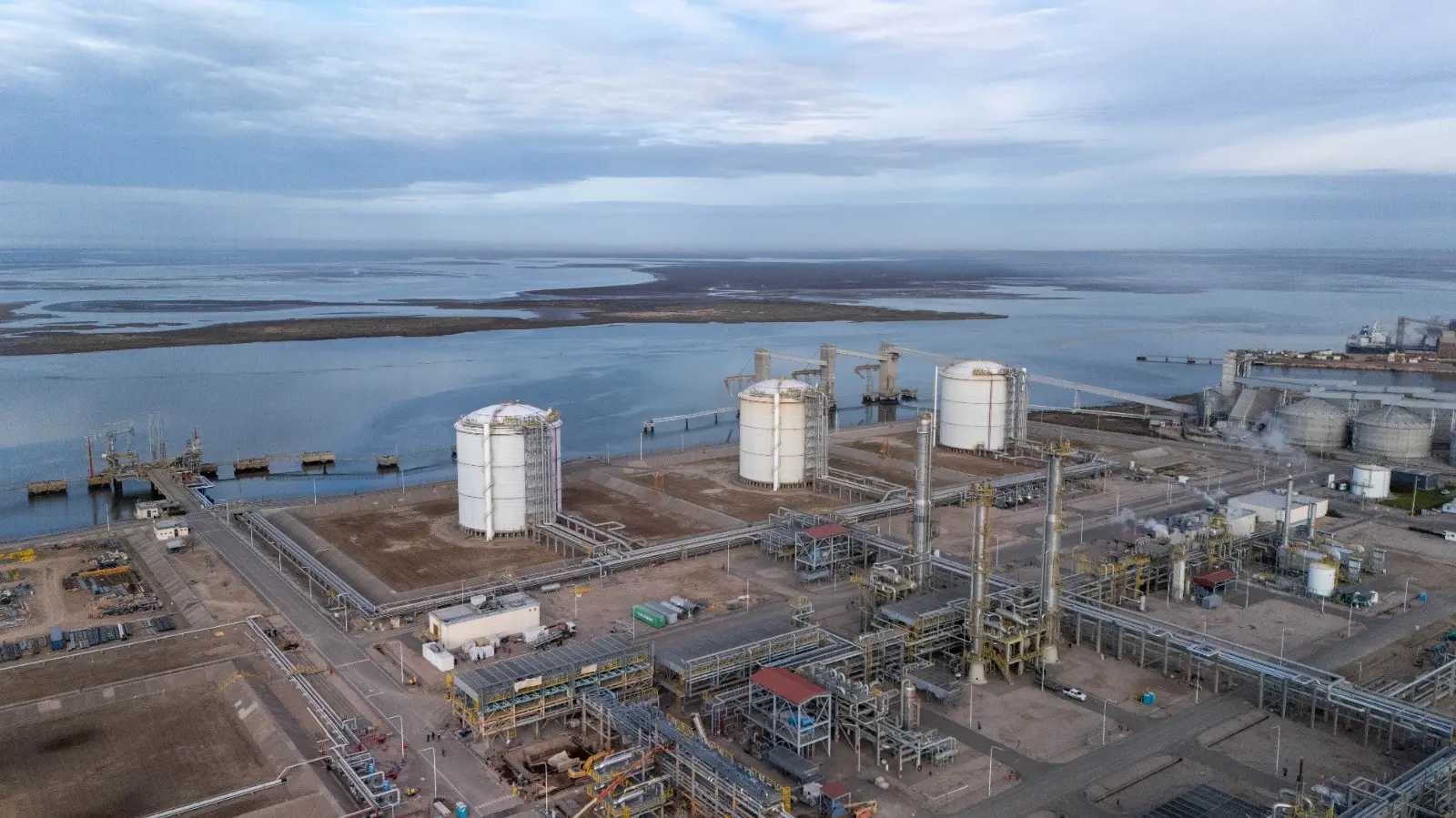 R�o Negro proyecta la mayor planta fraccionadora del pa�s para procesar 15.000 toneladas diarias de l�quidos de Vaca Muerta