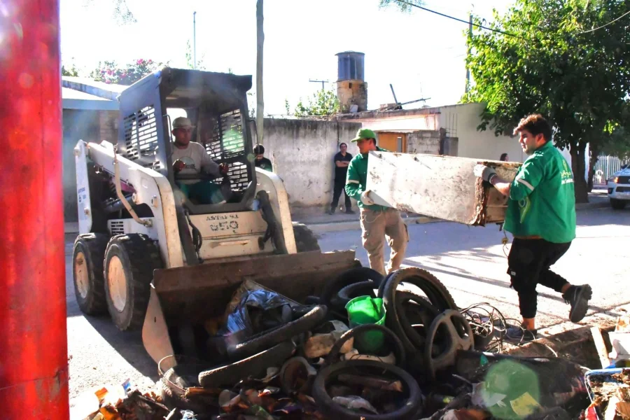 Operativo integral en barrio Islas Malvinas refuerza la prevenci�n del dengue y mejora urbana