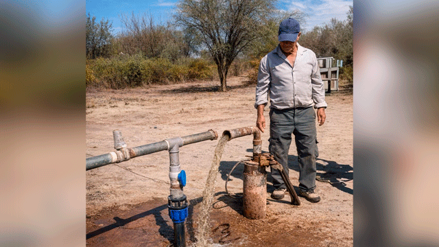 El Gobierno provincial garantiz� el acceso al agua en el l�mite entre San Mart�n y Rosario Vera Pe�aloza