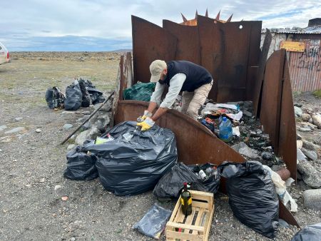 Cabo V�rgenes: El Consejo Agrario Provincial contin�a con las tareas de limpieza para preservar nuestra reserva costera