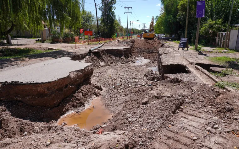 Cu�ntos millones de d�lares costar� reparar el colector de calle Tirasso