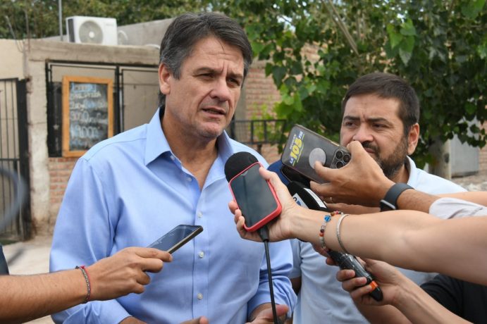 Gaido anunci� el asfalto en el sector Peumayen tras la finalizaci�n de la obra de cloacas