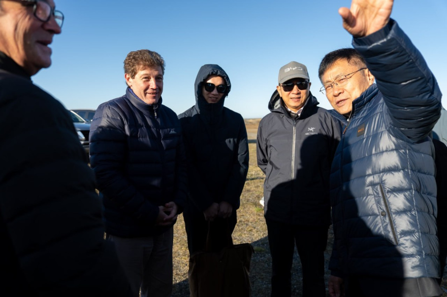 Melella y el embajador de China recorrieron predio donde est� proyectado un polo petroqu�mico en R�o Grande