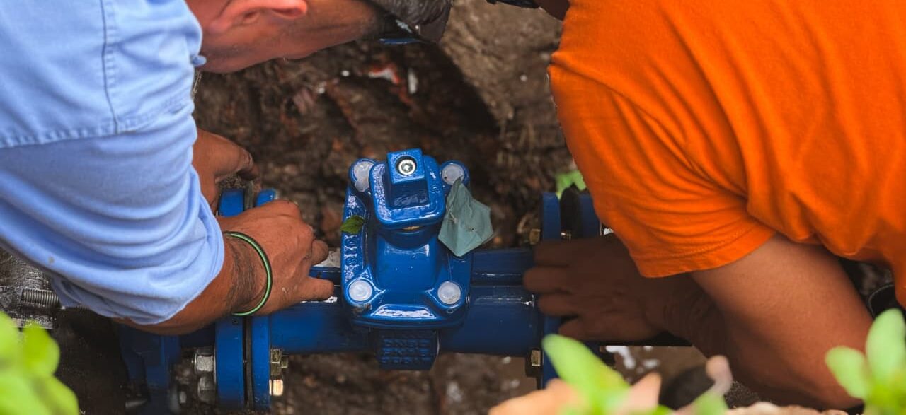 Concluy� la Obra de Refuerzo de Red de Agua en Barrio Norte