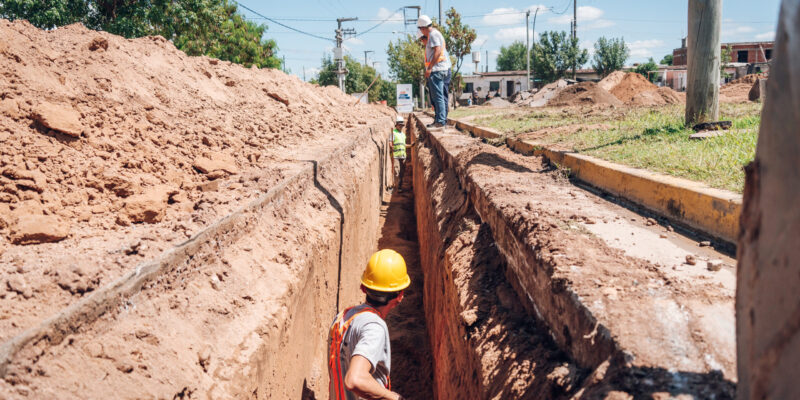 Villa El Libertador: iniciaron las obras de nexo que mejorar�n el abastecimiento de agua potable a 15.000 vecinos