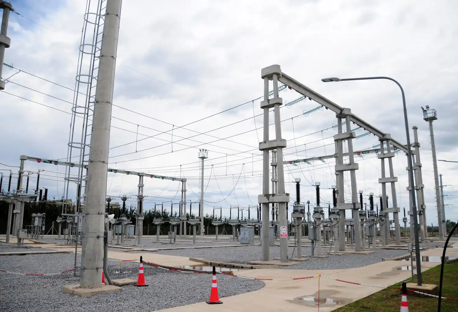 Cooperativas el�ctricas en alerta por millonarias deudas con Cammesa: preocupaci�n en la Usina de Tandil