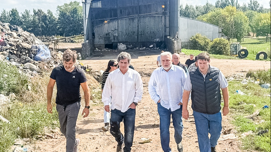 Las Flores: a mediados de abril llegar�n los camiones del CEAMSE para llevarse los residuos urbanos de desecho