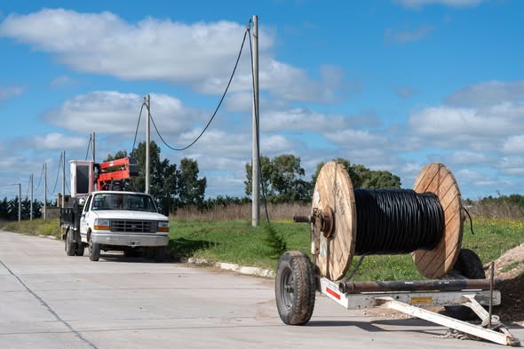 Finaliz� la obra de ampliaci�n del servicio el�ctrico en el Sector Industrial