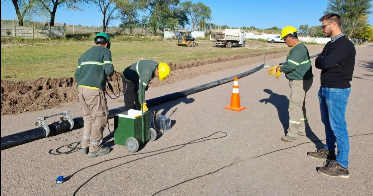 General Acha: ejecutan obras para extender la red de agua potable