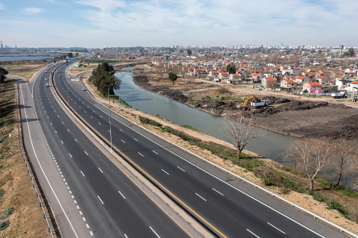 Aubasa present� un ambicioso plan de obras para la regi�n de La Plata