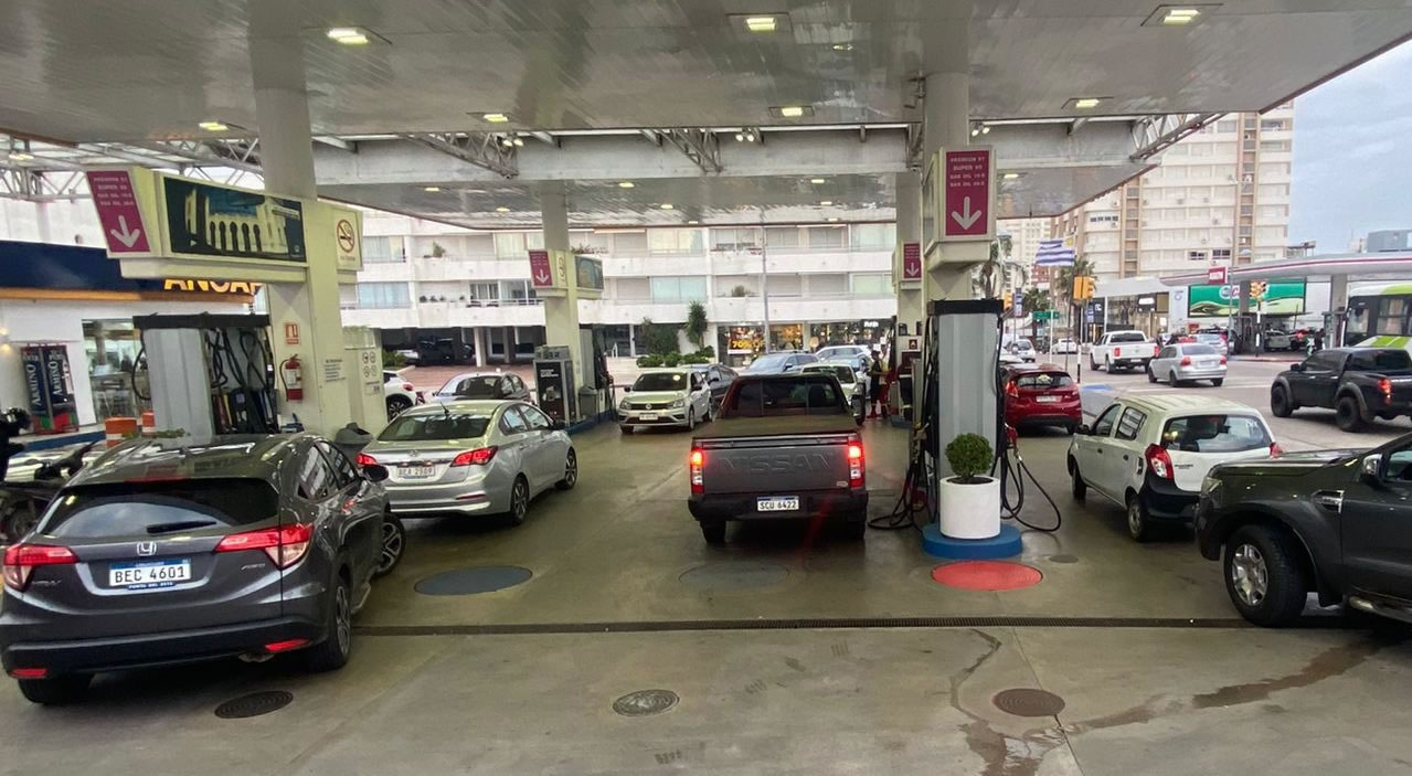 El Gobierno analiza medidas para proteger el abastecimiento interno de combustibles