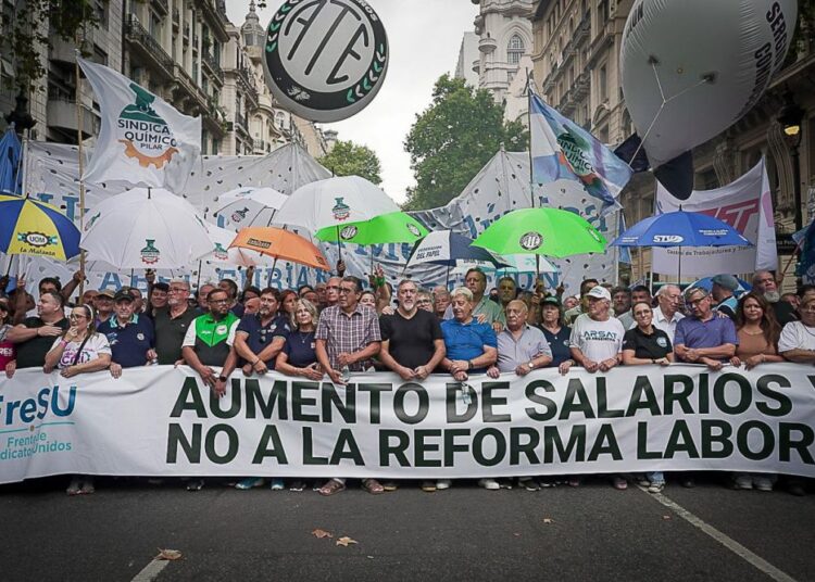 El Frente de Sindicatos Unidos realizar� un plenario el 1� de mayo: primer paso para la elaboraci�n de un programa