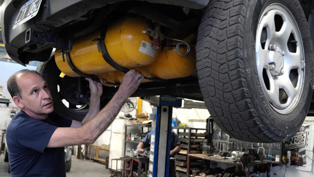 Por suba de naftas se disparan las conversiones a GNC: cu�nto cuesta instalar un equipo y c�mo se amortiza