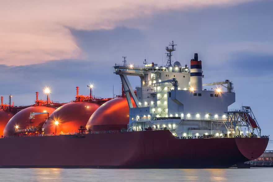 Alivio para la Argentina: el precio de la energ�a empieza a bajar justo cuando el pa�s necesita importar m�s