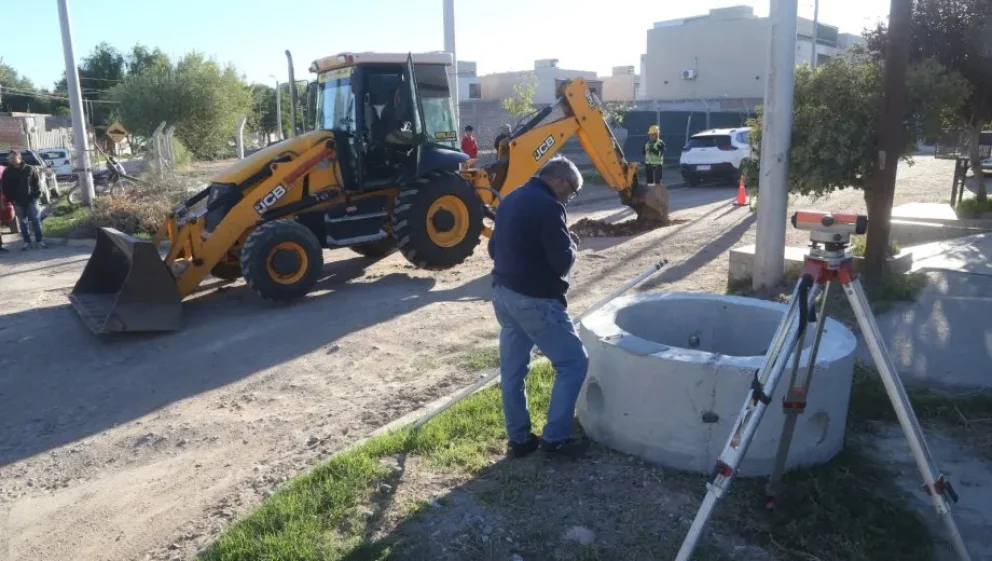 Neuqu�n transforma Los Polvorines: cloacas, asfalto y mejoras para 250 familias