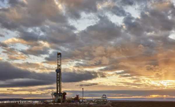 Neuqun lanza un programa para monitorear y mitigar emisiones de gases de efecto invernadero en el sector petrolero