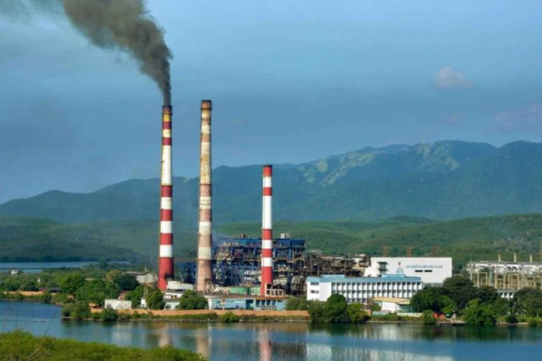 Cuba impulsa estrategia para recuperar el sistema el�ctrico nacional - teleSUR