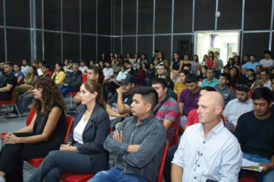 Energ�a Riojana capacita a m�s de 40 auxiliares en sistemas solares