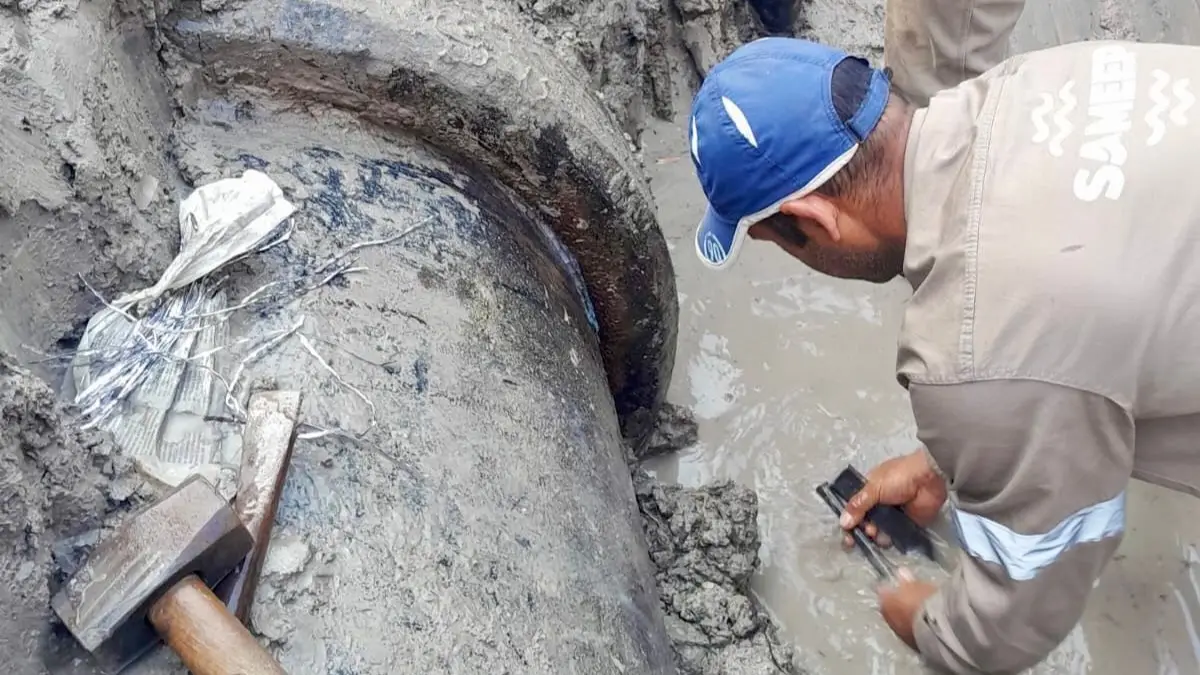 TRABAJADORES de CHACO se quedaron SIN AGUA el 1�de MAYO: el servicio se normaliz� RECI�N el DOMINGO