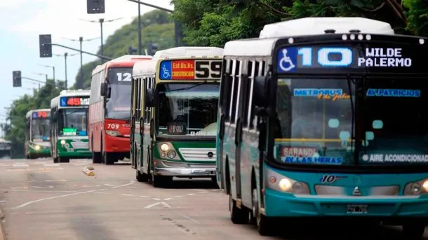 Aumentan los boletos de colectivo y subte desde mayo y crece el impacto en el bolsillo