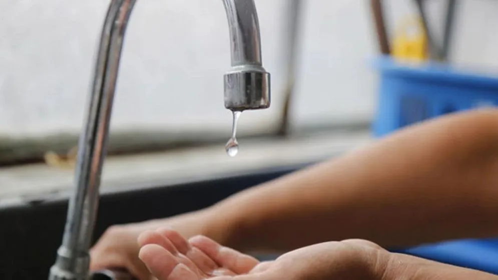 Corte total de agua en Caleta Olivia por trabajos en el acueducto