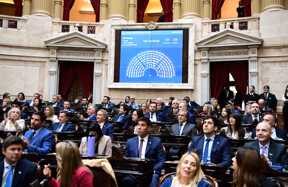 Recortes de subsidios en Zonas Fr�as y condonaci�n de deudas a distribuidoras el�ctricas