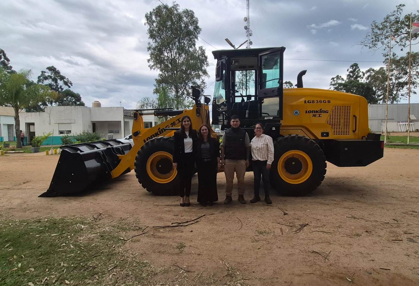 El Municipio de Chajar� recibi� una nueva pala cargadora para la Planta de Tratamiento de Residuos