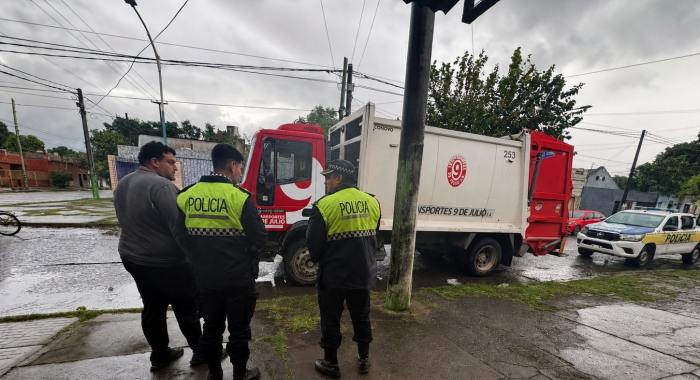 Tragedia en San Miguel de Tucum�n: fallece un recolector de residuos tras ser arrollado por un cami�n de la empresa 9 de Julio