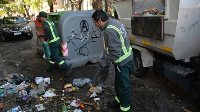 La basura acapar la campaa en Montevideo, la respuesta poltica est a la altura de la problemtica?
