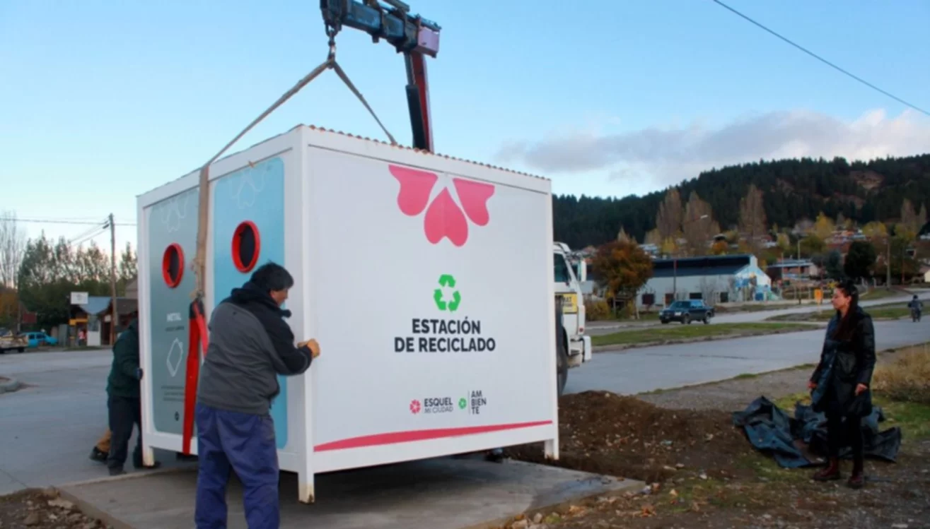 Instalan tres nuevas estaciones de reciclado de basura en distintos puntos de la ciudad