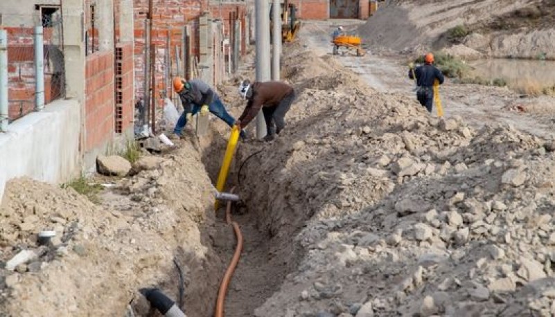 El Municipio ampl�a la red de gas y sigue instalando servicios en la ciudad