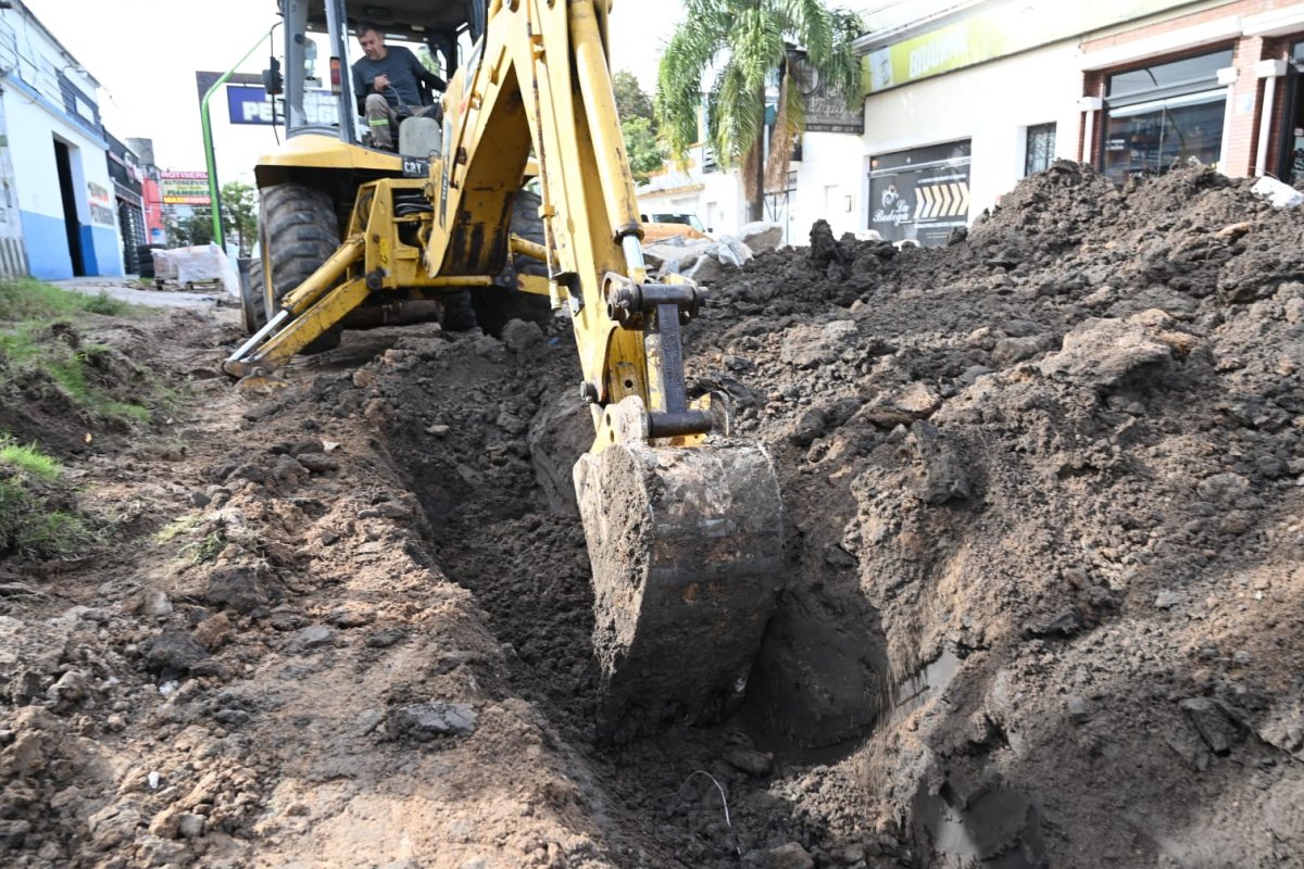 Plena marcha en la reconstrucci�n del sistema de desag�es y cloacas de Del Valle y Constituci�n