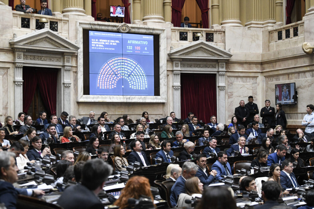 Mientras le quita la Zona Fr�a a los bonaerenses, el Gobierno perdon� una deuda brutal a Edenor y Edesur