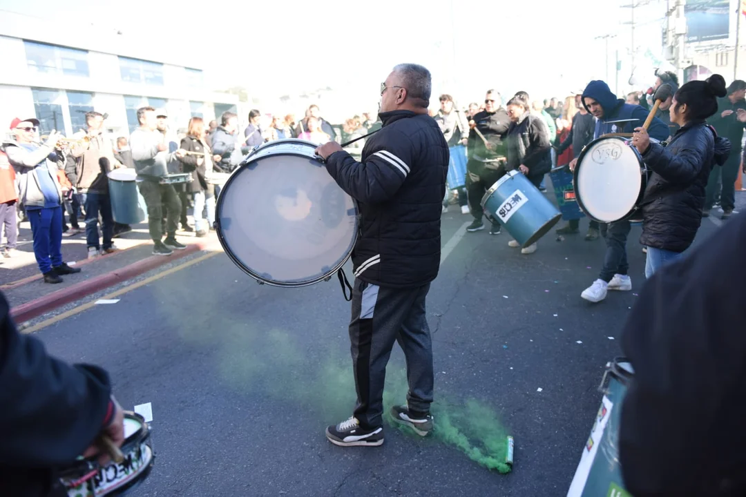 Conflicto municipal en Crdoba: el SUOEM protesta frente al Ente de Fiscalizacin