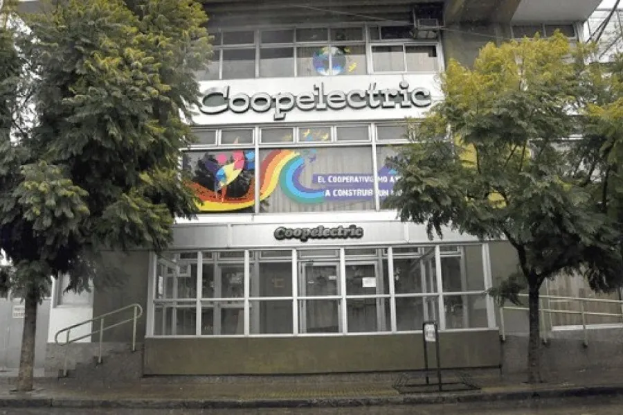 Anticipo En Lnea / La Suprema Corte analizar un reclamo del sindicato de Luz y Fuerza contra Coopelectric - En Linea Noticias