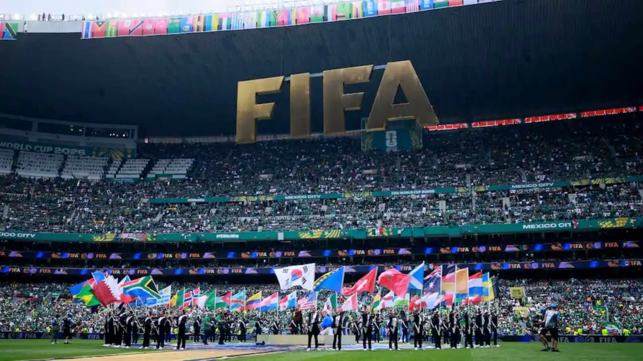 Paradoja: los estadios con energ�a solar no evitar�n que sea el Mundial m�s contaminante de la historia
