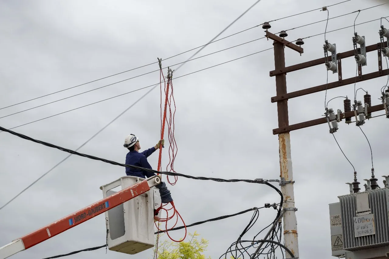 Tres sectores sin energa por cortes programados por EDES