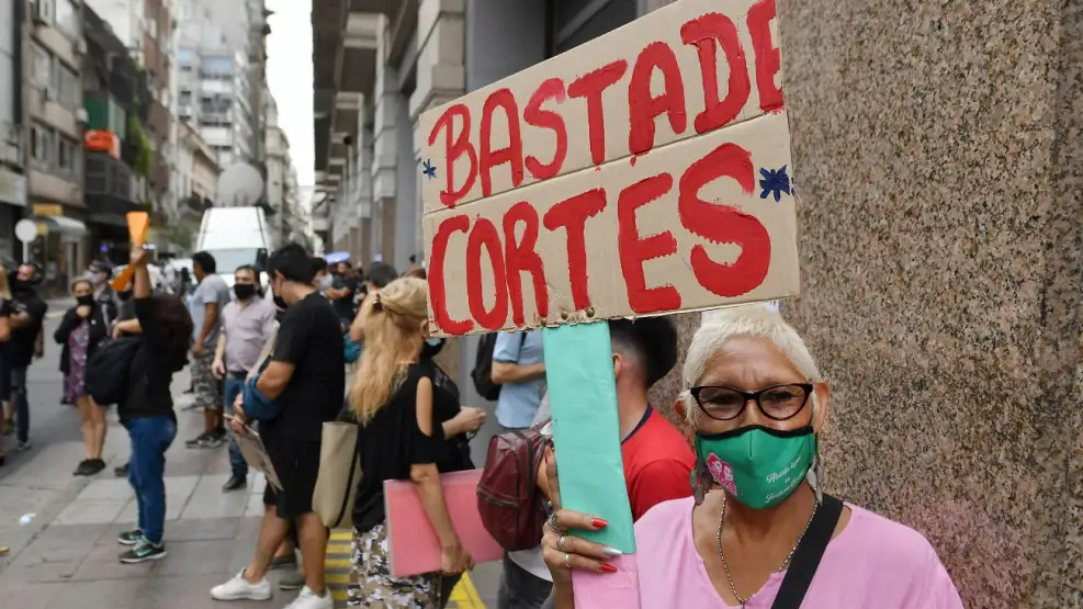 Edesur y Edenor debern pagar multas millonarias por los cortes de energa