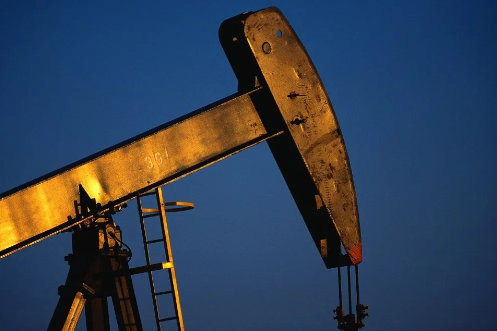 La agencia de energ�a de Estados Unidos prev� menos consumo de petr�leo y precios altos hasta 2027