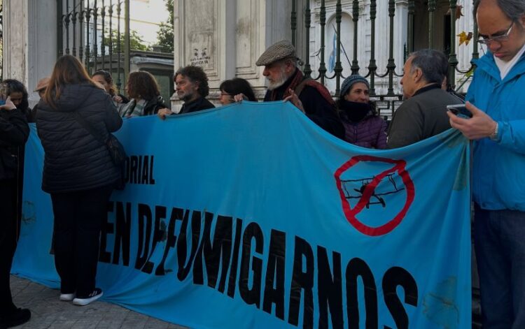 Juicio por fumigaciones: condenan a exfuncionarios y absuelven a productores