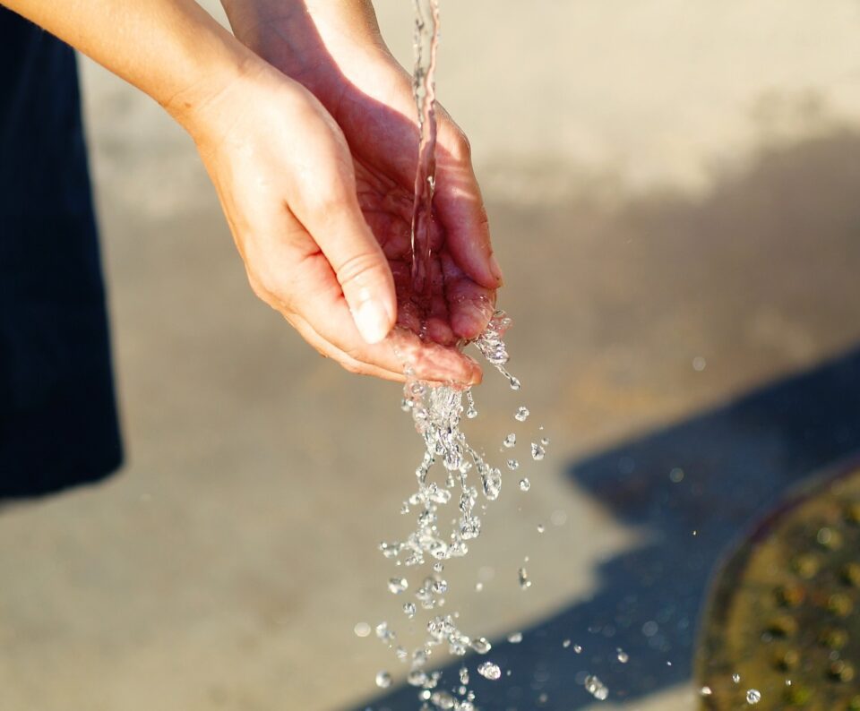 Proyecto solidario de FASTA recibe fondos para llevar agua y salud a comunidades rurales de Salta