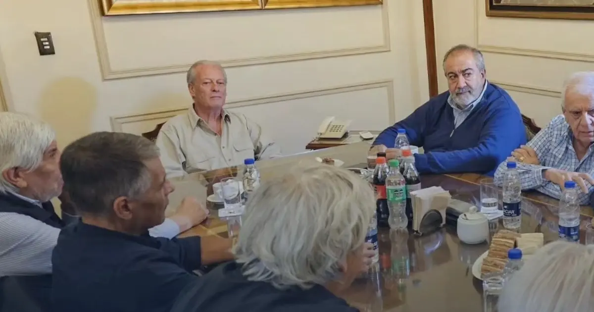 Reunin tensa en la CGT: fuertes reproches entre Daer y Schmid por la movilizacin contra Sturzenegger y apoyo al Consejo de Mayo